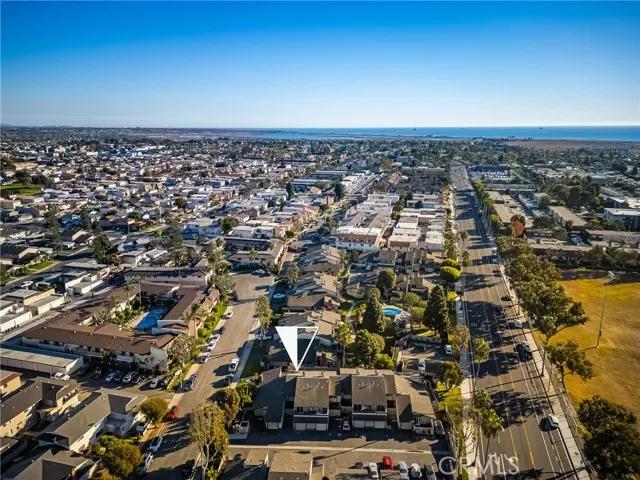 16539 Sell Circle # 11, Huntington Beach Ca 92649 | Townhouse 5