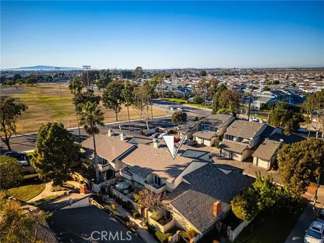 16539 Sell Circle # 11, Huntington Beach Ca 92649 | Townhouse 1