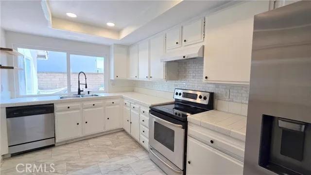 27 Knollview Drive, Pomona Ca 91766 | Detached 11