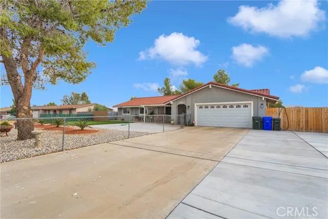 22257 Lone Eagle Road, Apple Valley Ca 92308 | Detached 38