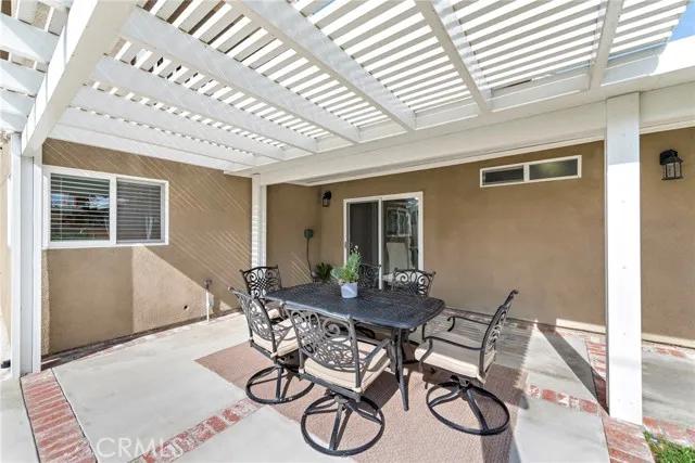 6202 Kimberly Drive, Huntington Beach Ca 92647 | Detached 19