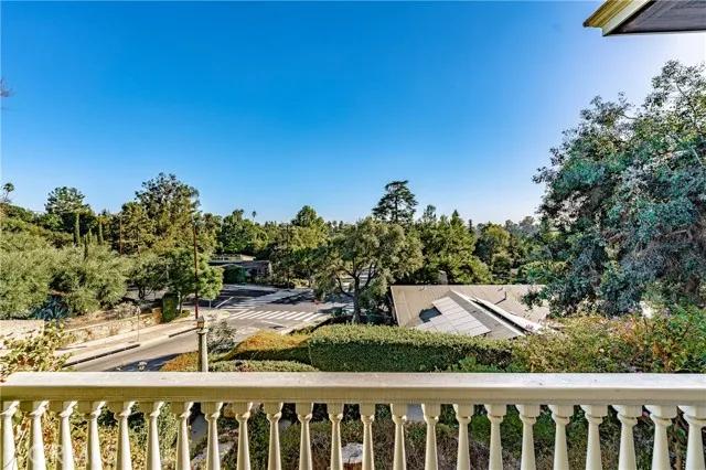 555 S Grand Avenue, Pasadena Ca 91105 | Detached 10