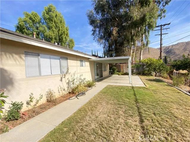 330 W Campus View Drive, Riverside Ca 92507 | Detached 21