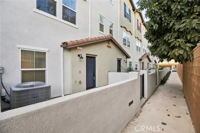 1127 Bonnet Way, Torrance Ca 90502 | Townhouse 0