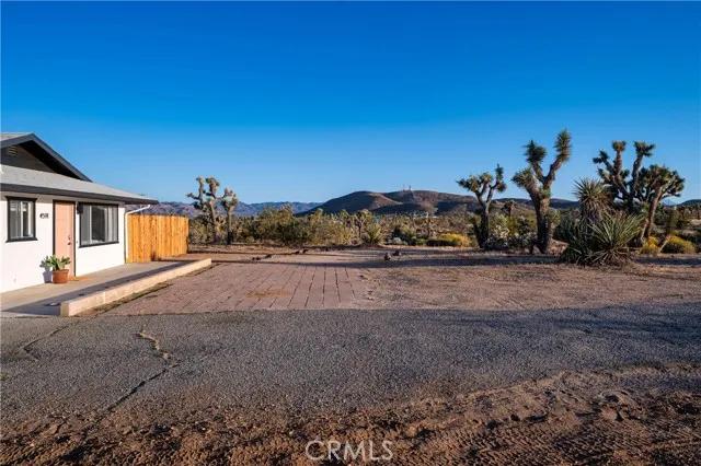 4591 Avalon Avenue, Yucca Valley Ca 92284 | Detached 5