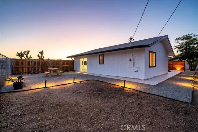 4591 Avalon Avenue, Yucca Valley Ca 92284 | Detached 52