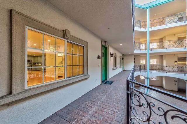 722 S Oxford Avenue # 206, Los Angeles Ca 90005 | All Other Attached 21