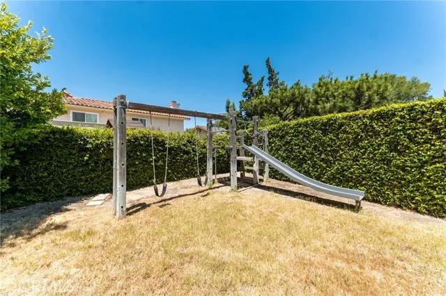 10041 Hanna Avenue, Chatsworth Ca 91311 | Detached 37