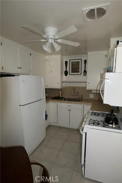 3027 E 3rd St, Long Beach Ca 90814 | Apartment 7