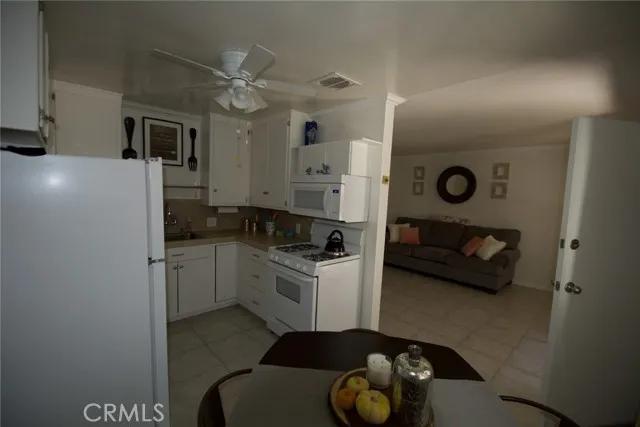 3027 E 3rd St, Long Beach Ca 90814 | Apartment 5