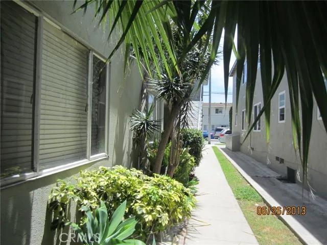 3027 E 3rd St, Long Beach Ca 90814 | Apartment 2