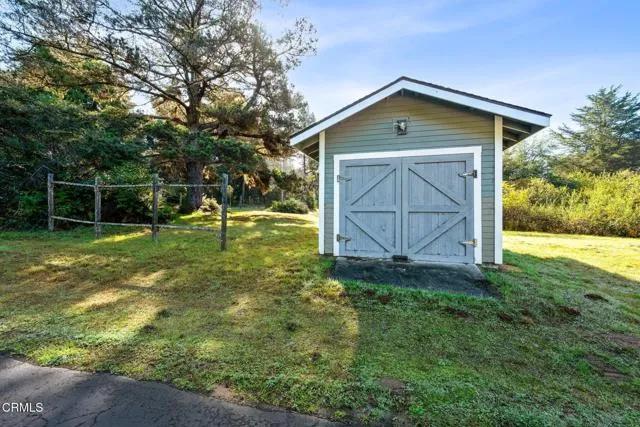 26801 Ca-1, Fort Bragg Ca 95437 | Detached 64