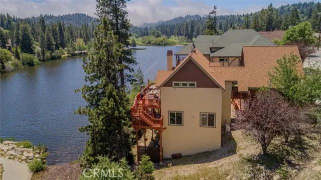 781 Brentwood Drive, Lake Arrowhead Ca 92352 | Detached 3