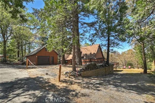 27618 Weirwood Drive, Lake Arrowhead Ca 92352 | Detached 45