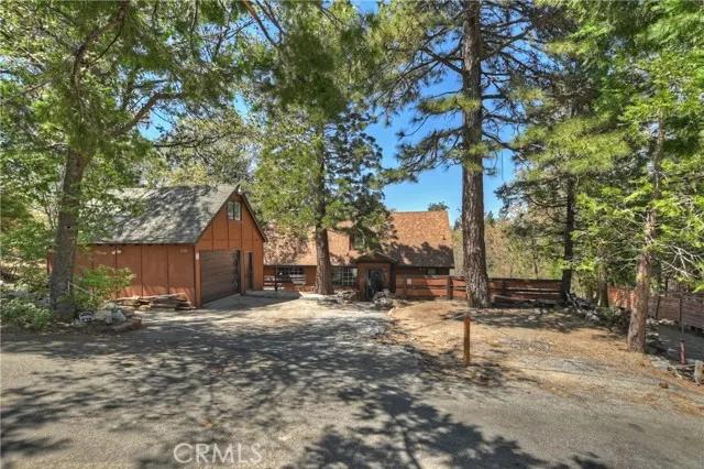 27618 Weirwood Drive, Lake Arrowhead Ca 92352 | Detached 0