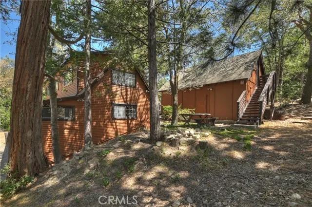 27618 Weirwood Drive, Lake Arrowhead Ca 92352 | Detached 37