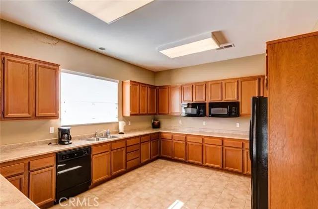 7380 Via Real Lane, Yucca Valley Ca 92284 | Detached 32