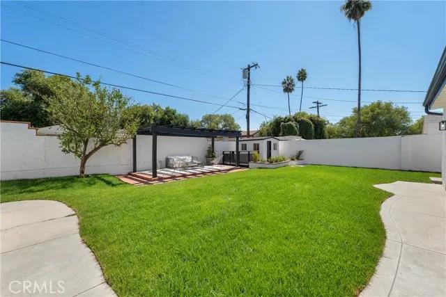 6840 Hesperia Avenue, Reseda Ca 91335 | Detached 21