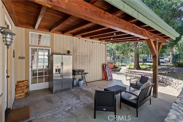 858 Grass Valley Road, Lake Arrowhead Ca 92352 | Detached 29