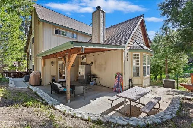 858 Grass Valley Road, Lake Arrowhead Ca 92352 | Detached 30