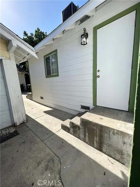 5649 Olive Avenue, Long Beach Ca 90805 | Detached 18