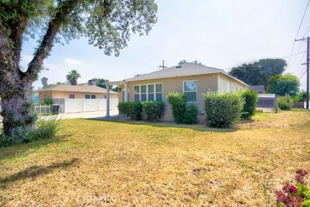 4486 Douglass Avenue, Riverside Ca 92507 | Detached 1