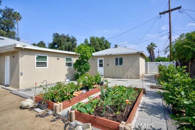 4486 Douglass Avenue, Riverside Ca 92507 | Detached 33