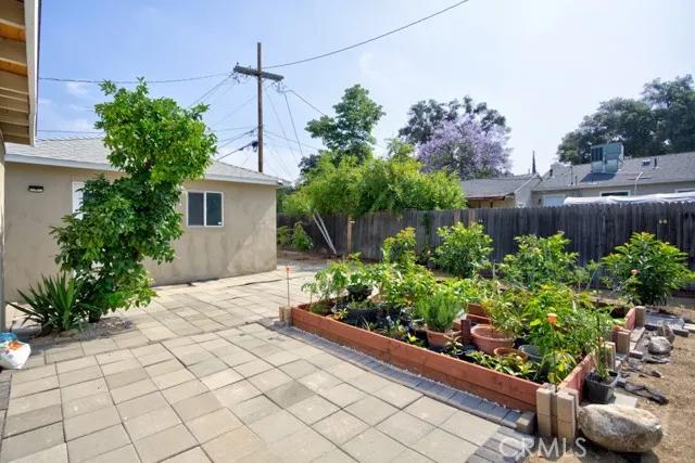 4486 Douglass Avenue, Riverside Ca 92507 | Detached 32