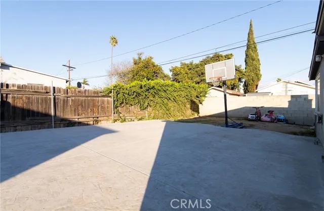 512 S Pearl Avenue, Compton Ca 90221 | Detached 25