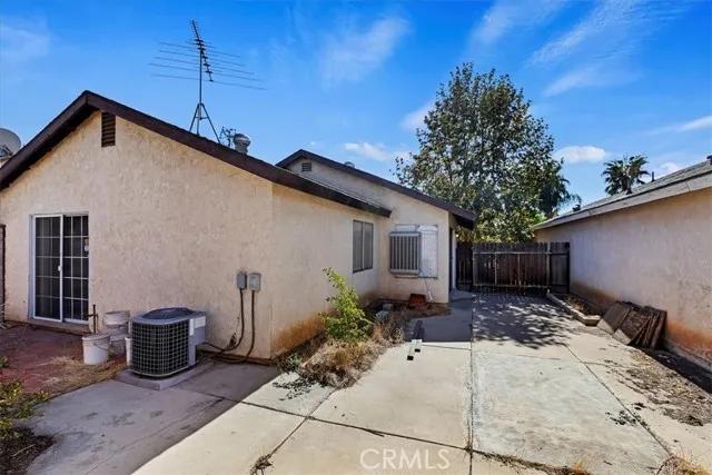 24080 Amberley Drive, Moreno Valley Ca 92553 | Detached 23