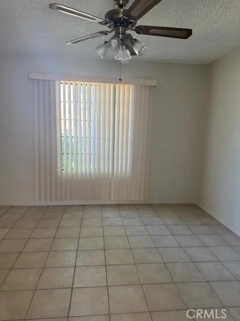 2260 E Avenue Q4 # 62, Palmdale Ca 93550 | Townhouse 3