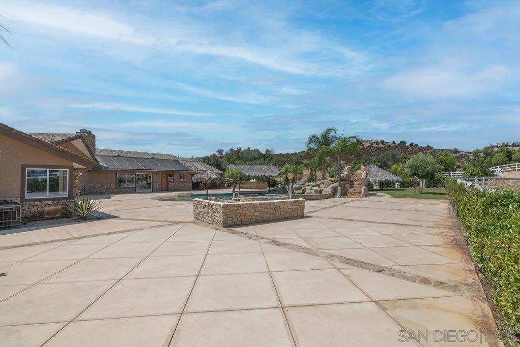 37789 Avenida La Cresta, Murrieta Ca 92562 | Detached 48