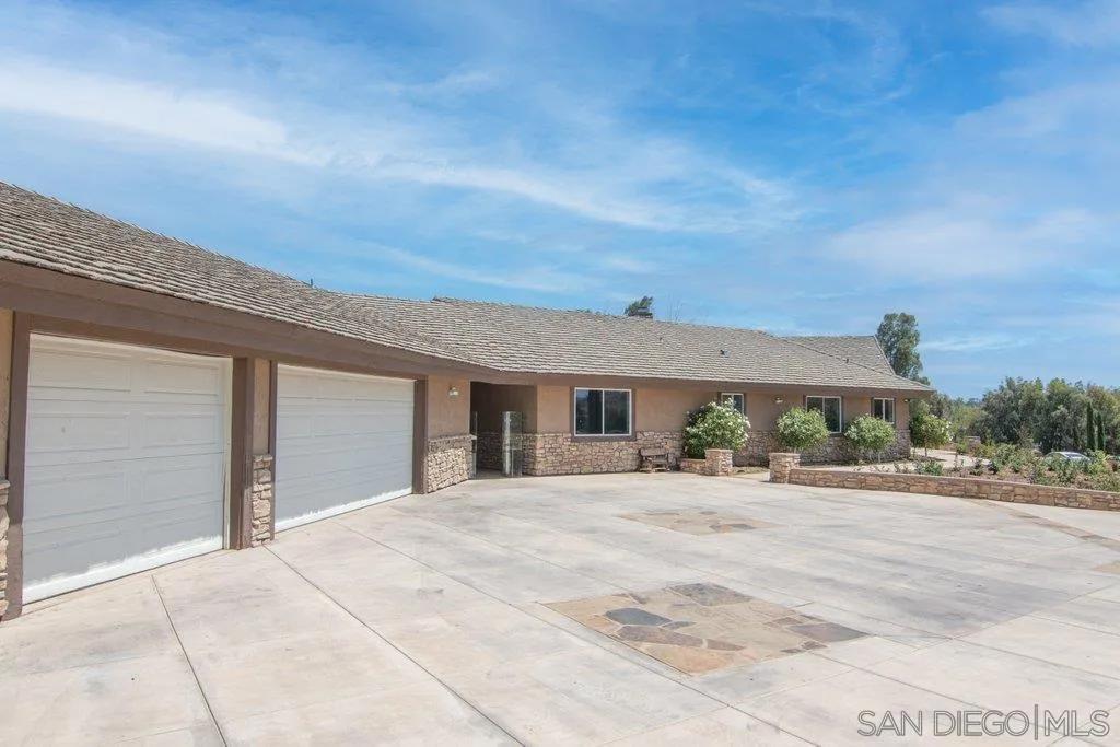 37789 Avenida La Cresta, Murrieta Ca 92562 | Detached 4