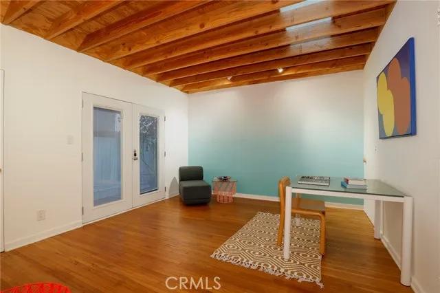 6820 Clinton Street, Los Angeles Ca 90036 | Detached 25