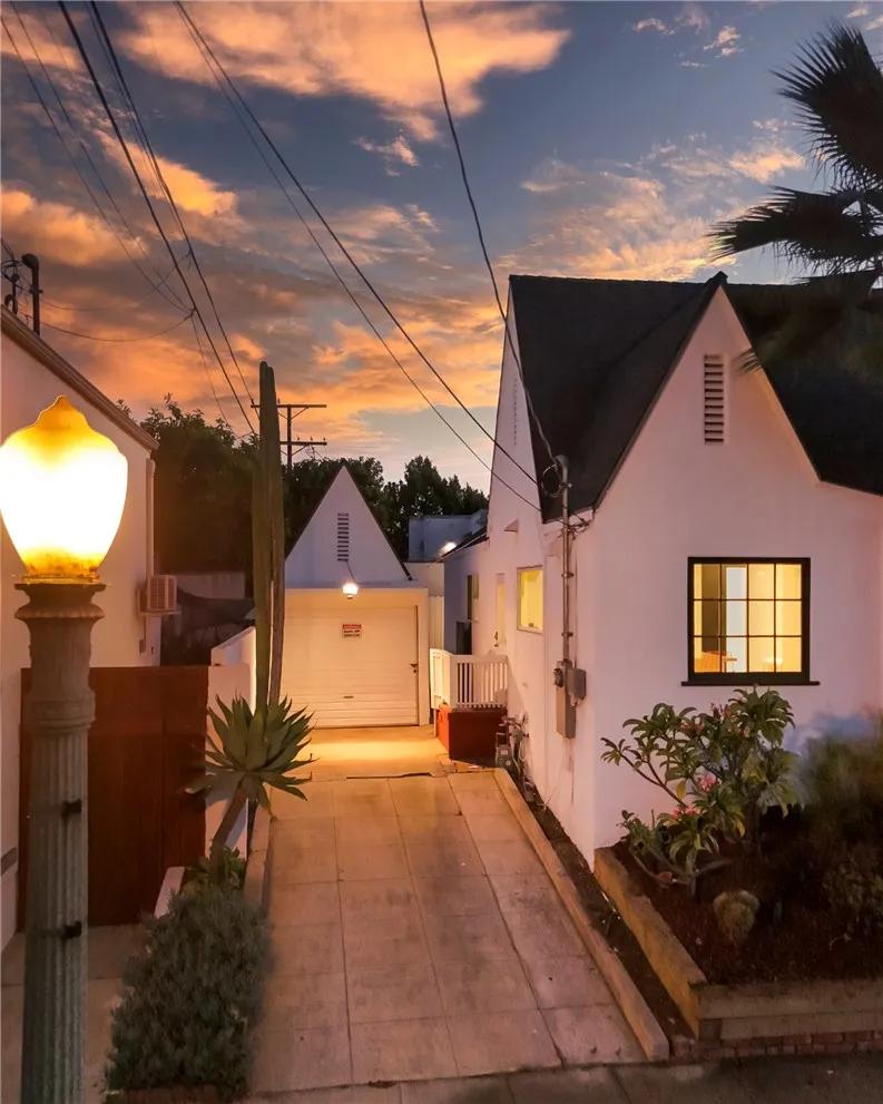 6820 Clinton Street, Los Angeles Ca 90036 | Detached 37