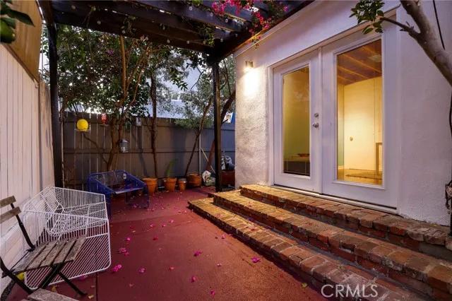 6820 Clinton Street, Los Angeles Ca 90036 | Detached 35