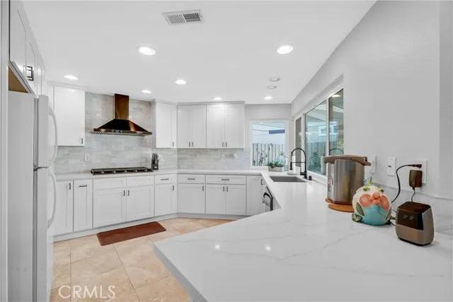 1915 W Las Palmas Circle, Orange Ca 92868 | Detached 13