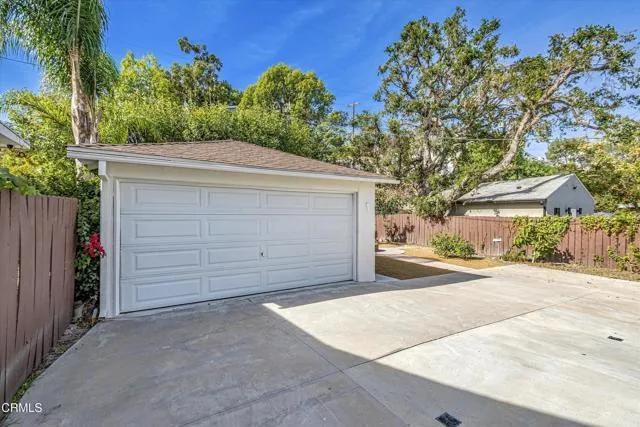 5119 Canoga Avenue, Woodland Hills Ca 91364 | Detached 24