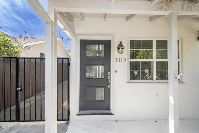 5119 Canoga Avenue, Woodland Hills Ca 91364 | Detached 6