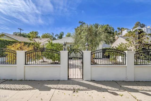 5119 Canoga Avenue, Woodland Hills Ca 91364 | Detached 1