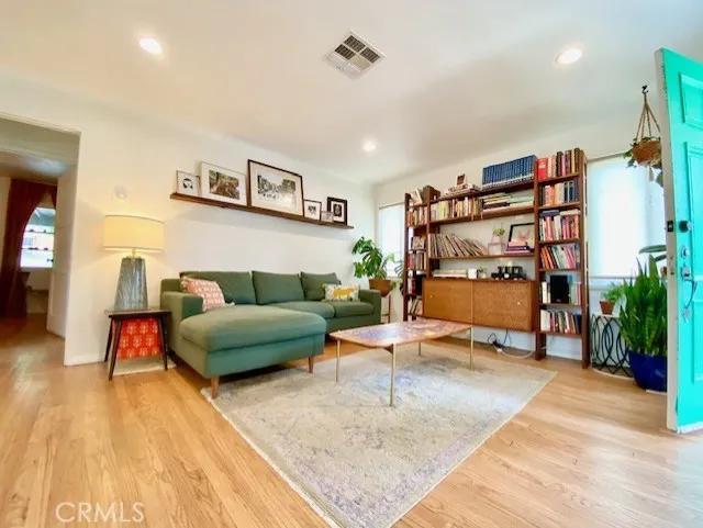 2130 N Eastern Avenue, Los Angeles Ca 90032 | Detached 27