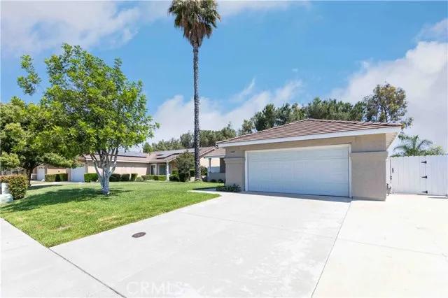 40589 Sunflower Road, Murrieta Ca 92562 | Detached 4