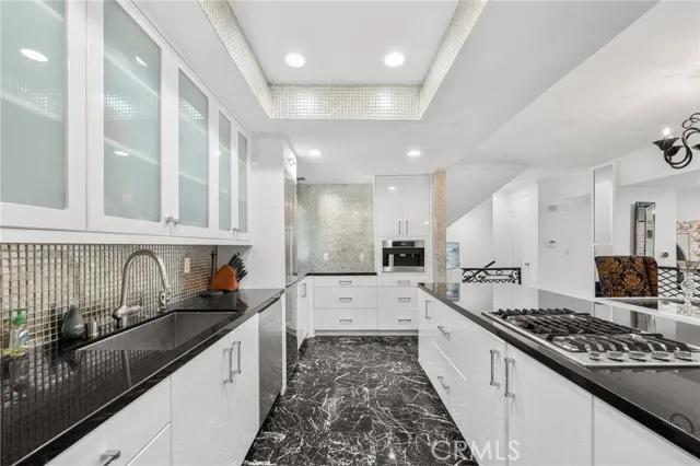 9321 Burton Way # A, Beverly Hills Ca 90210 | All Other Attached 7