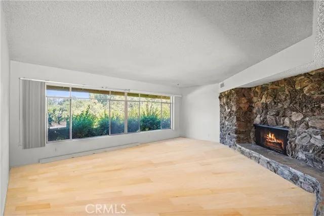 4067 Hayvenhurst Drive, Encino Ca 91436 | Detached 3