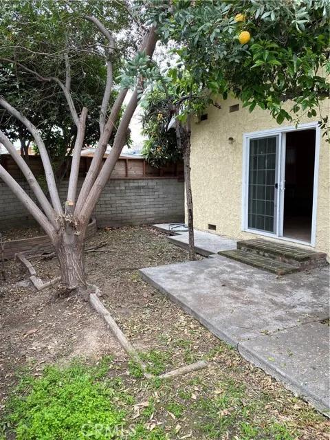 2548 Gaspar Avenue, Los Angeles Ca 90040 | Detached 43