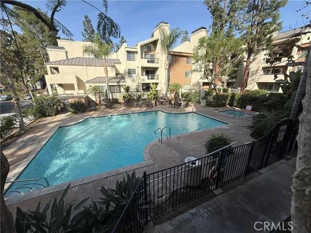 21400 Burbank Boulevard # 322, Woodland Hills Ca 91367 | Detached 14