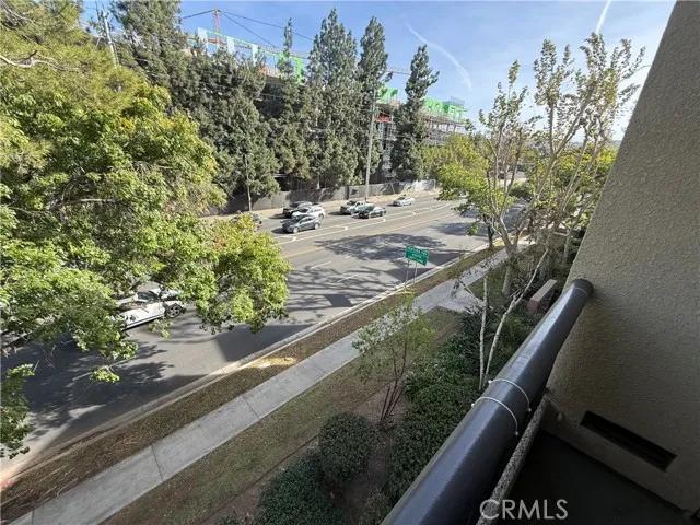 21400 Burbank Boulevard # 322, Woodland Hills Ca 91367 | Detached 10