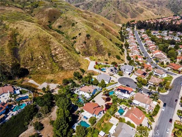 5435 Bluegrass Lane, Yorba Linda Ca 92887 | Detached 34