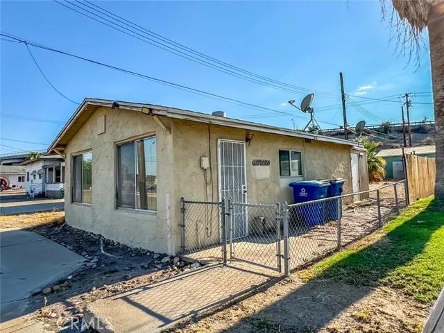 301 Walnut Street, Needles Ca 92363 | Detached 31