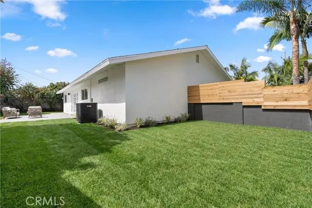 3274 Washington Avenue, Costa Mesa Ca 92626 | Detached 28